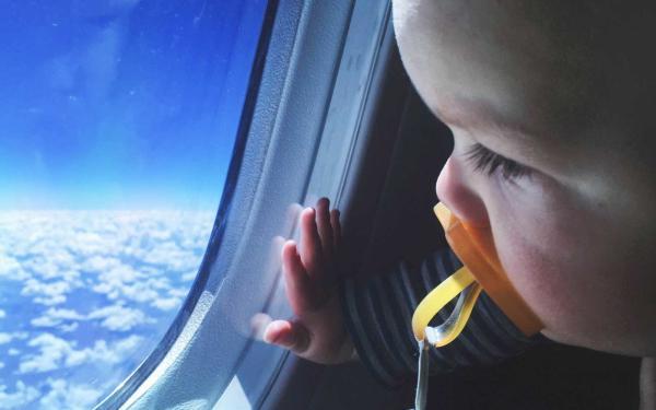 خرید بلیط هواپیما برای بچه ها و نوزادان