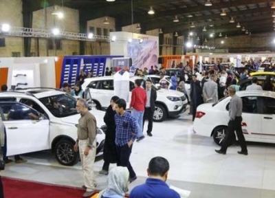 ادامه حاشیه های نمایشگاه خودرو تهران ، وزارت صمت خودروهای خودروسازان را گرو نگه داشته است؟