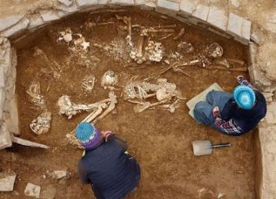 کشف مقبره 5500 ساله با اسکلت های بدون جمجمه